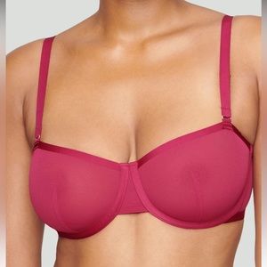 NWT CUUP The Balconette in mulberry 38F (38DDD)